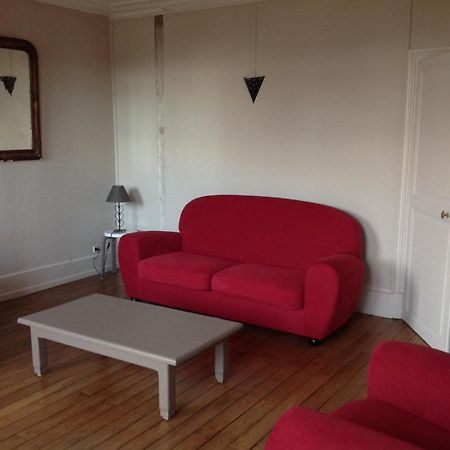 Apparemment en centre ville Nevers Extérieur photo